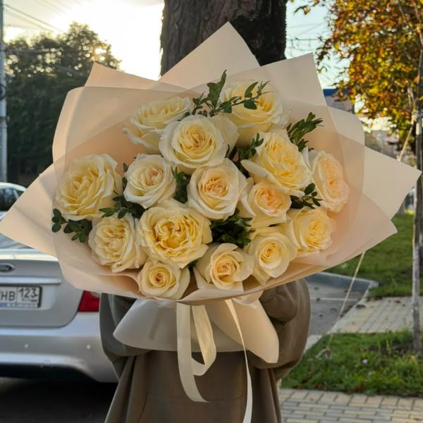 Букет из голландских роз "Карамельный флёр"